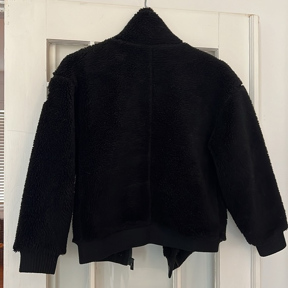 ALO black sherpa jacket - Picture 4 of 7
